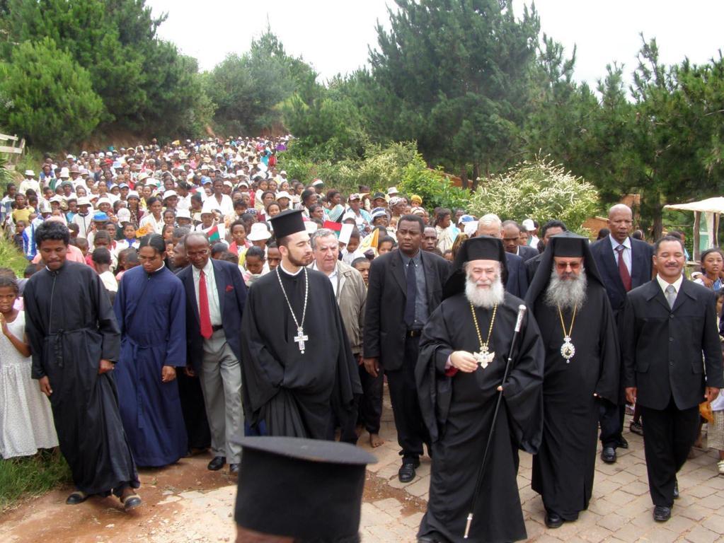 Patriarch Theodoros in African religious parade.