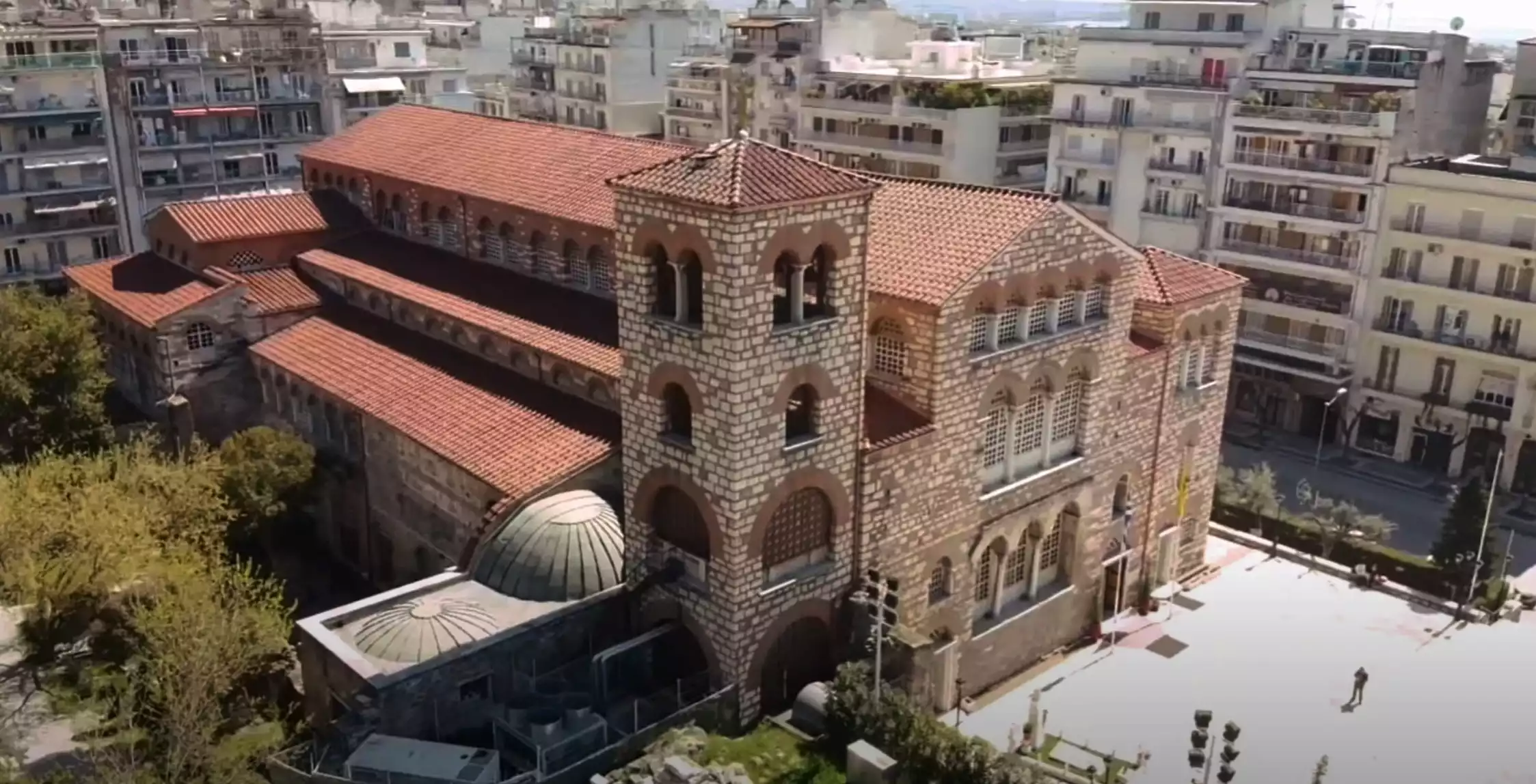 Drone-captured-sunset-over-Saint-Demetrios-Basilica-in-Thessaloniki