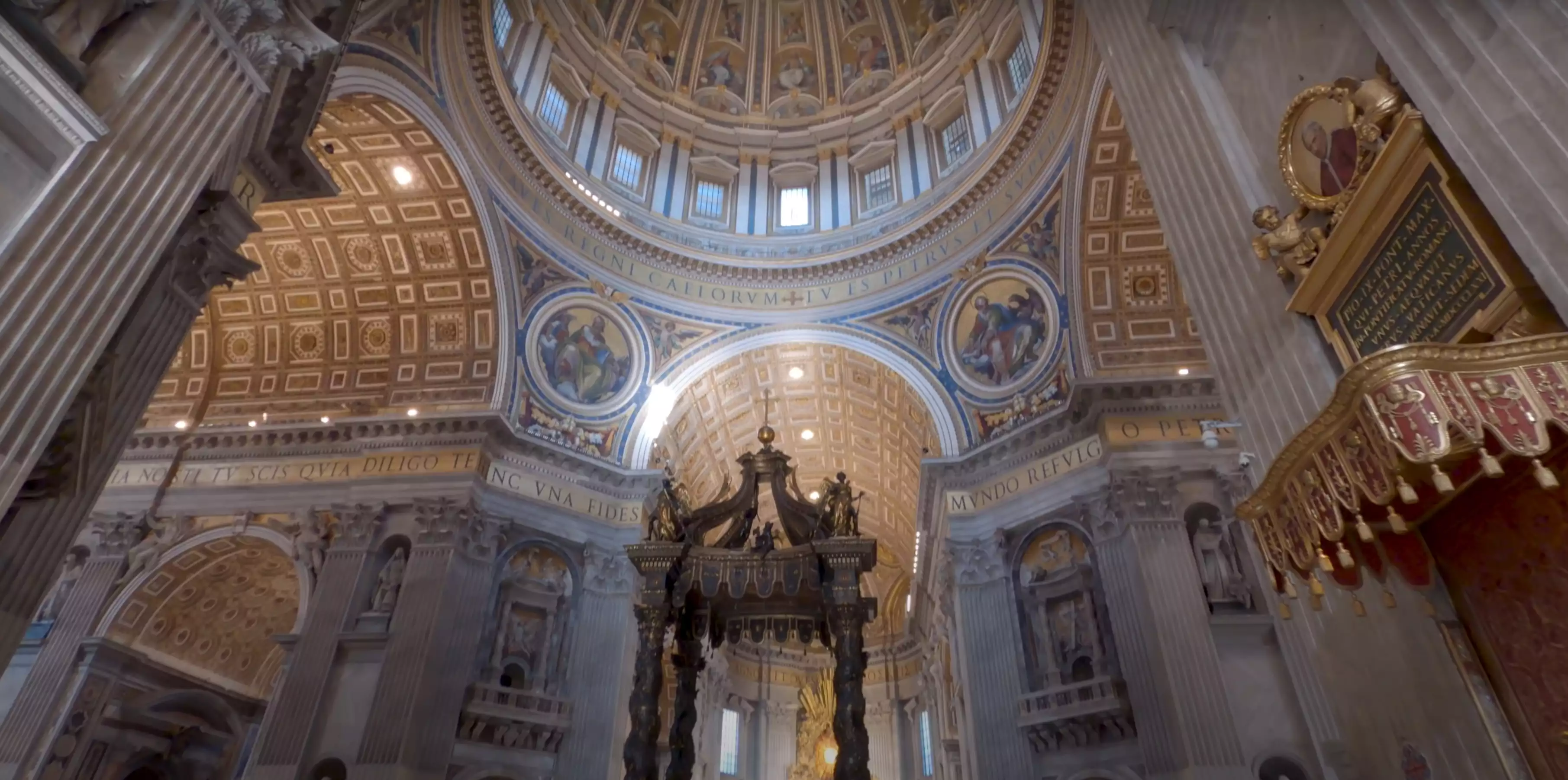 St.-Peter's-Basilica-interior-majestic-view.