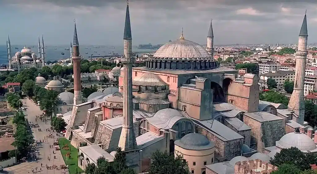 Majestic-Hagia-Sophia-silhouette-Istanbul.